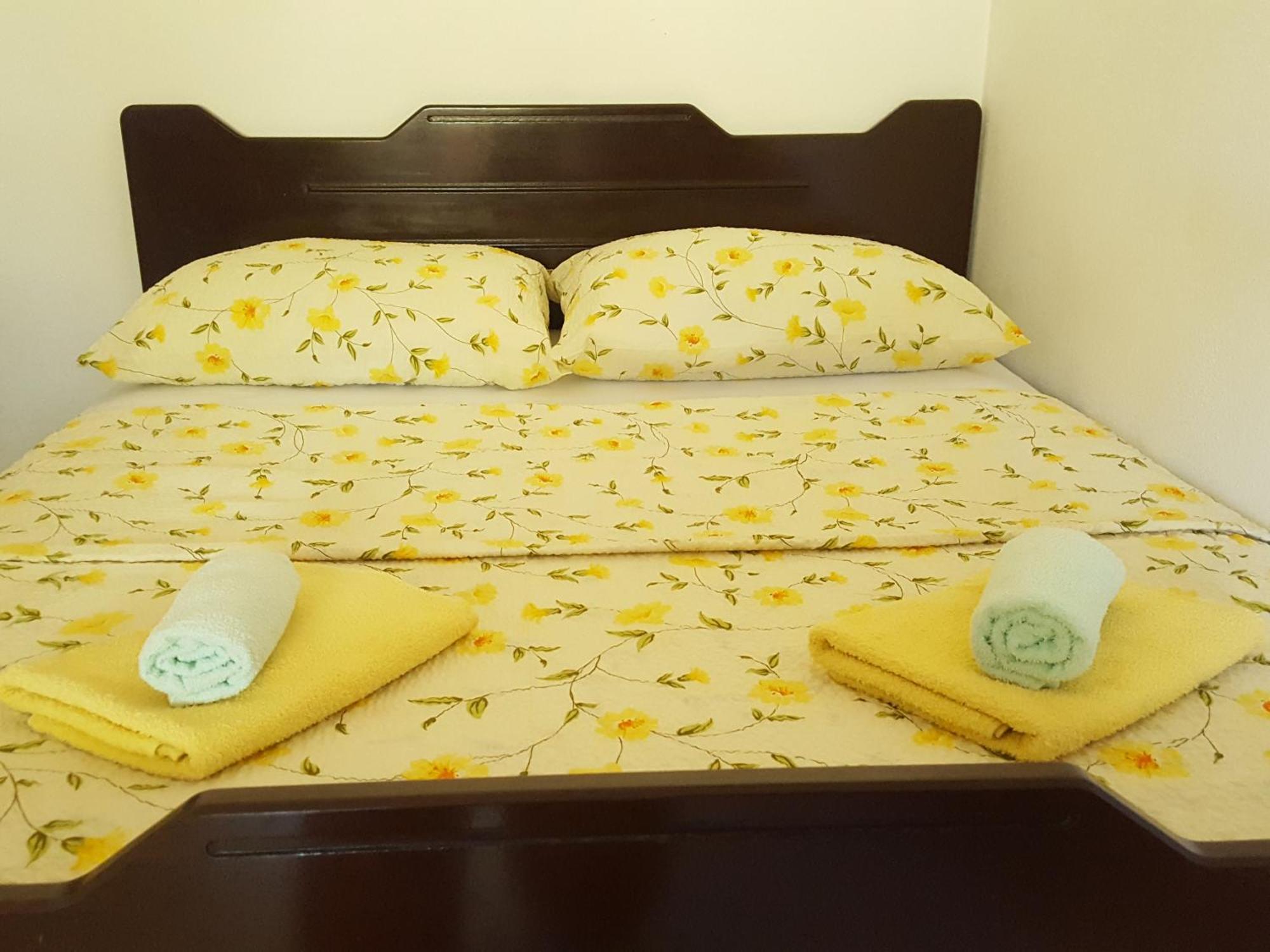 Apartments Mirakul Лопар Екстериор снимка