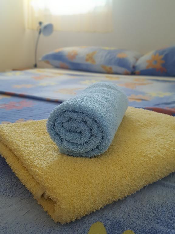 Apartments Mirakul Лопар Екстериор снимка